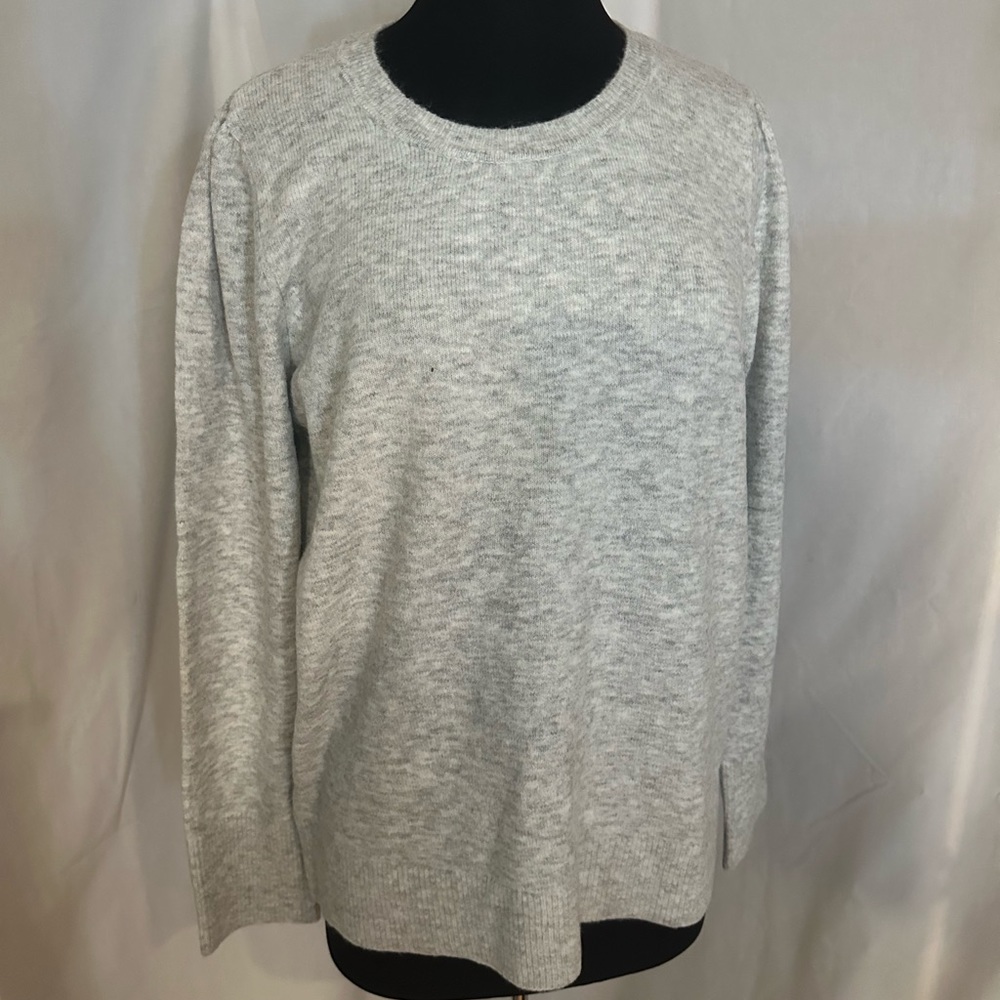 Ladies sweater